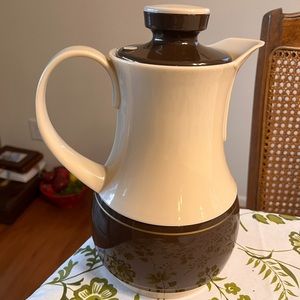 Vintage Thermos carafe with 5 cup capacity